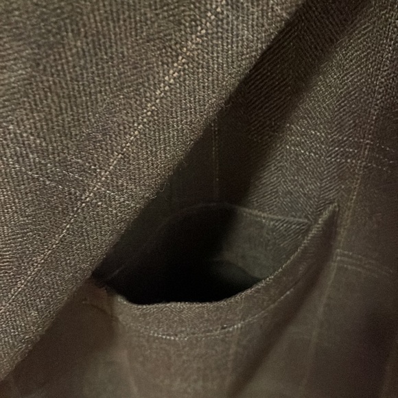 Mens Oscar de la Renta 100 % wool mens brown blazer. Size 42R. - Picture 3 of 7